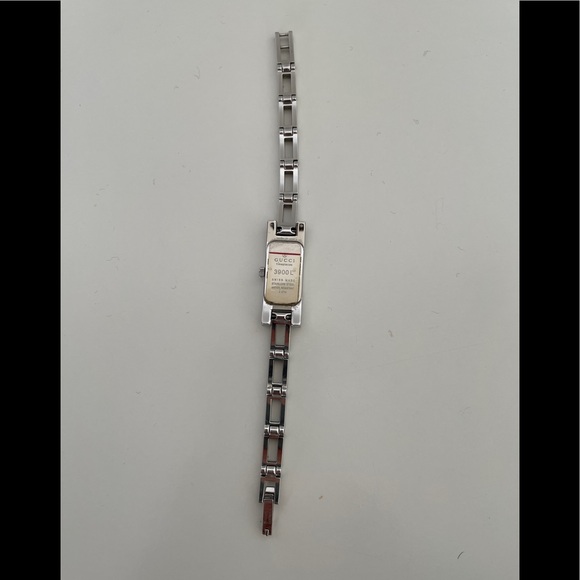 Gucci Stainless Steel Diamond 3900 L watch - Picture 2 of 6
